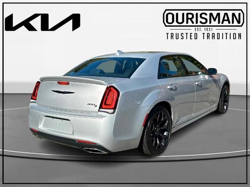 2020 Chrysler 300 S
