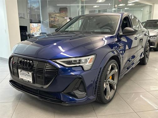 2022 Audi e-tron S Prestige