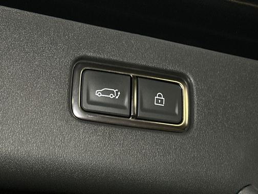 Aurora Black Pearl 2024 Kia EV9 GT-Line