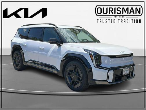 White Pearl 2026 Kia EV9 GT-Line