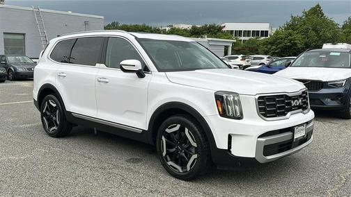 Glacial White Pearl 2023 Kia Telluride S