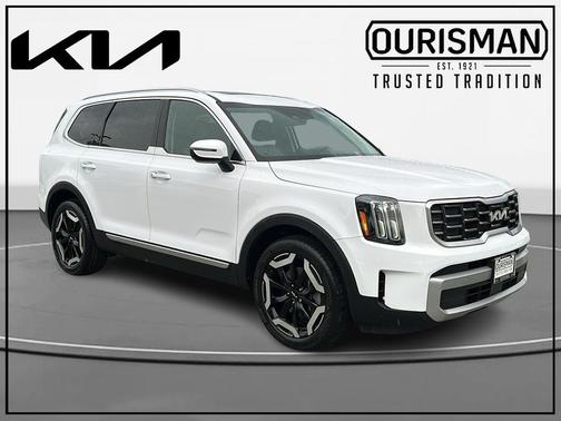 Glacial White Pearl 2023 Kia Telluride S