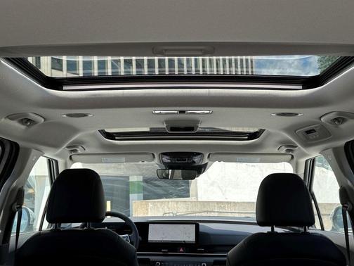 2025 Kia Carnival Hybrid SX