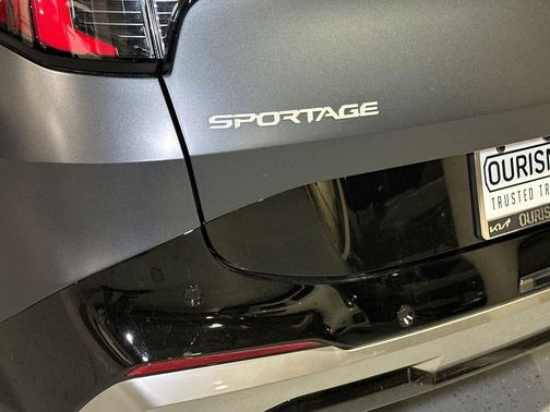 Shadow 2026 Kia Sportage Hybrid SX-Prestige