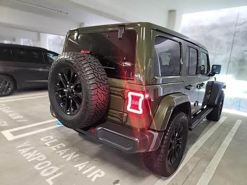 2022 Jeep Wrangler Unlimited 4xe Sahara