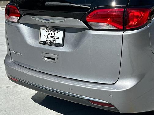 2019 Chrysler Pacifica Touring-L
