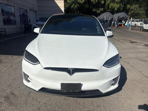 2018 Tesla Model X 75D