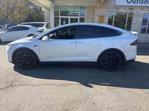 2018 Tesla Model X 75D
