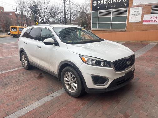 2017 Kia Sorento LX