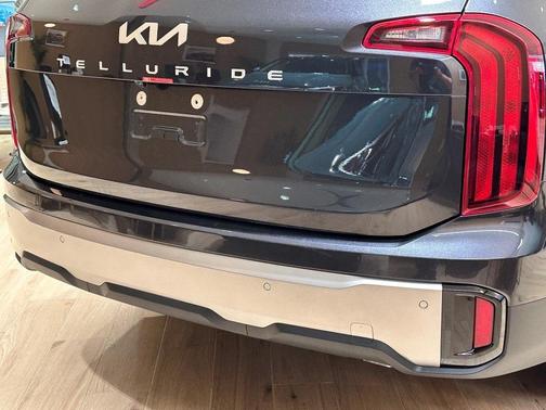 2025 Kia Telluride LX