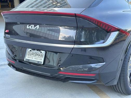 2025 Kia EV6 Wind