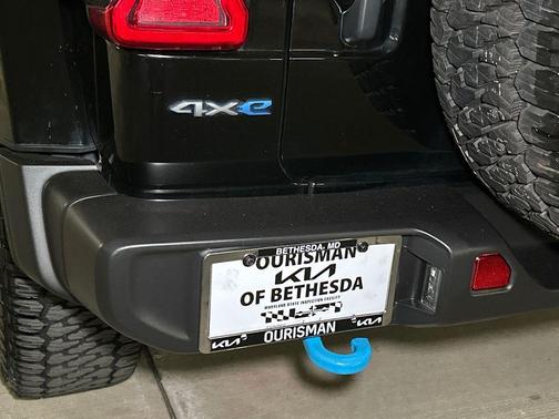 Black Clearcoat 2023 Jeep Wrangler 4xe Sahara