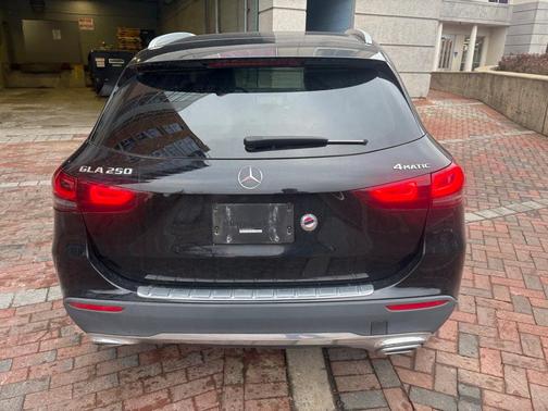 2023 Mercedes-Benz GLA 250 Base 4MATIC