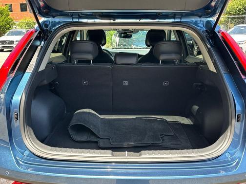 Mineral Blue 2024 Kia Niro EX