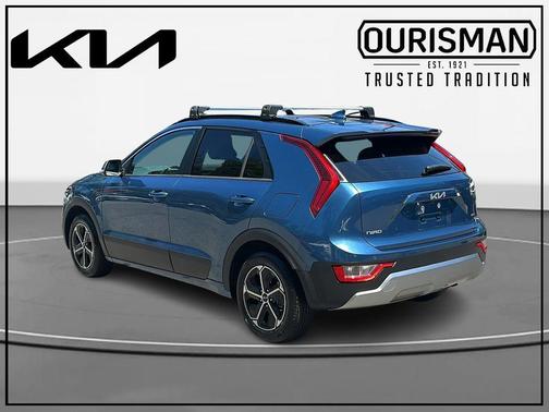 Mineral Blue 2024 Kia Niro EX