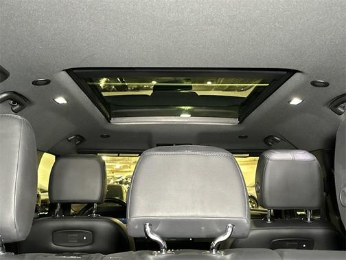 2022 Land Rover Defender 110 X-Dynamic SE