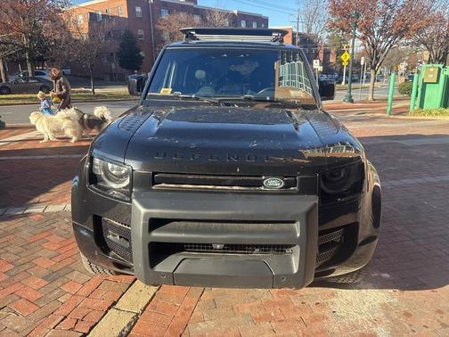 2022 Land Rover Defender 110 X-Dynamic SE