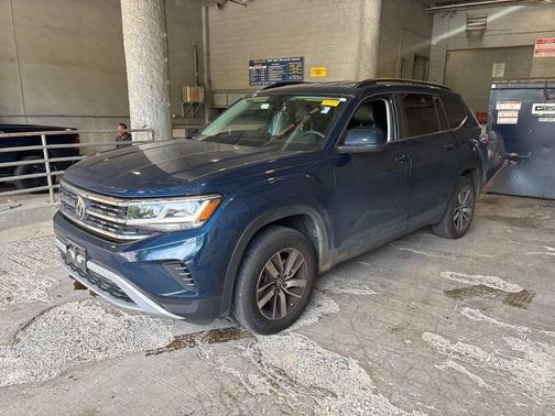 Tourmaline Blue Metallic 2022 Volkswagen Atlas 2.0T SE