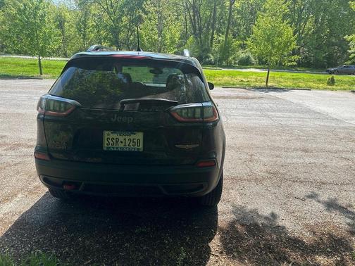 Diamond Black 2022 Jeep Cherokee Trailhawk