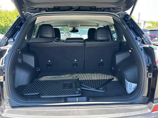 Diamond Black 2022 Jeep Cherokee Trailhawk