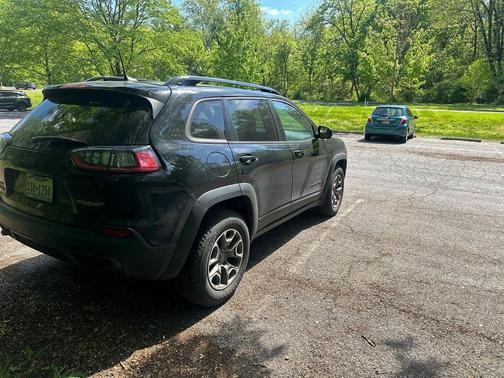 Diamond Black 2022 Jeep Cherokee Trailhawk