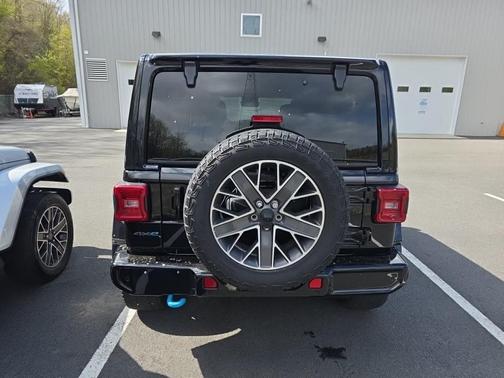 Black Clearcoat 2024 Jeep Wrangler 4xe High Altitude