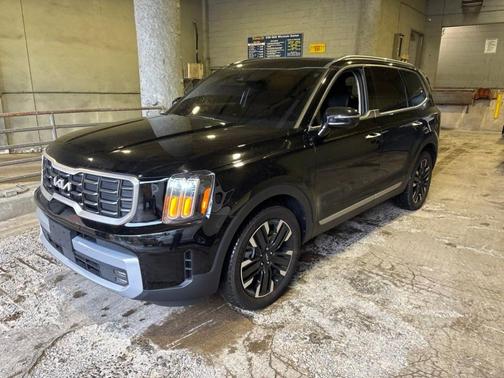 Ebony Black 2024 Kia Telluride SX-Prestige