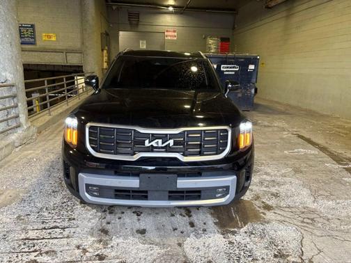 Ebony Black 2024 Kia Telluride SX-Prestige