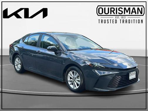 UNDERGROUND 2025 Toyota Camry LE
