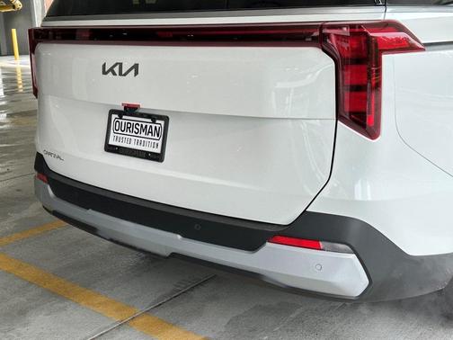 2025 Kia Carnival EX