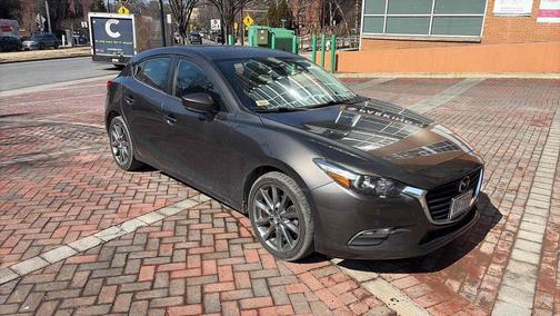 2018 Mazda Mazda3 Touring