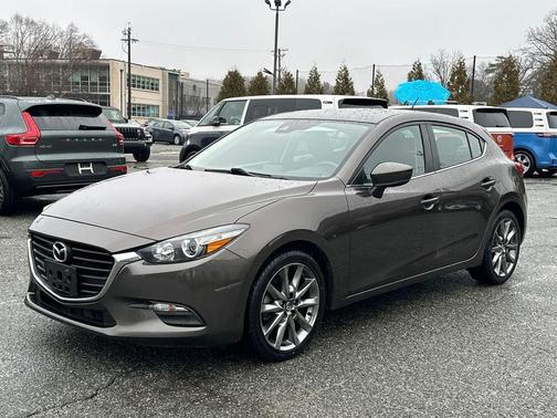 2018 Mazda Mazda3 Touring