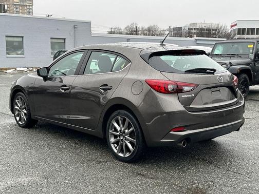 2018 Mazda Mazda3 Touring