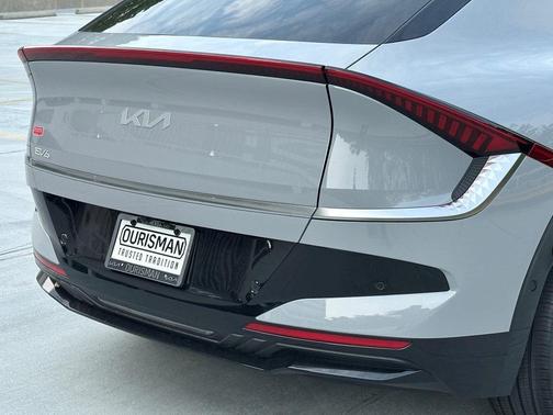 2025 Kia EV6 Wind