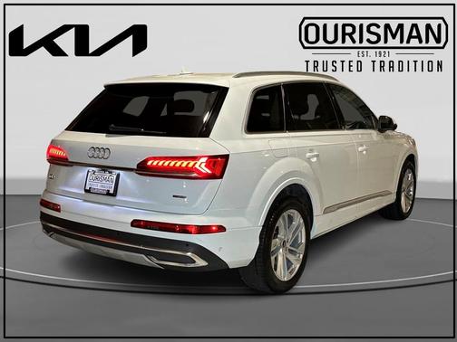 2022 Audi Q7 55 Premium