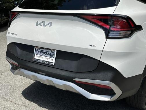 2024 Kia Sportage LX