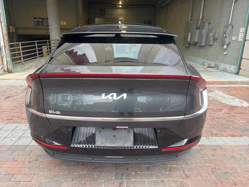 2024 Kia EV6 Wind