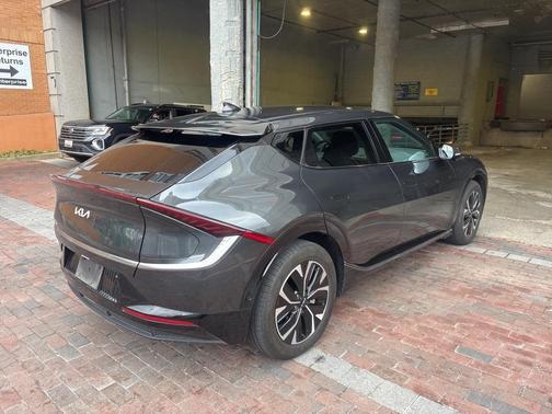 2024 Kia EV6 Wind