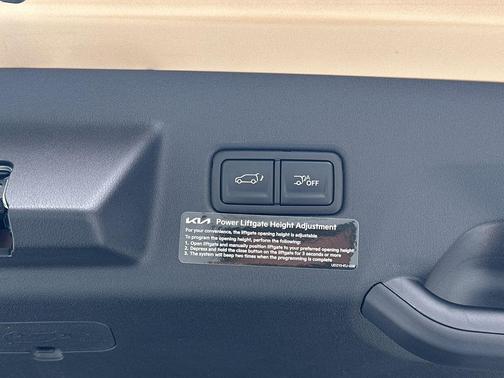 TEM 2027 Kia Telluride SX-Prestige