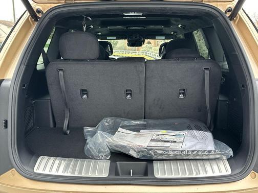 TEM 2027 Kia Telluride SX-Prestige