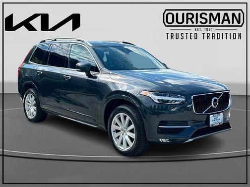 2017 Volvo XC90 T6 Momentum