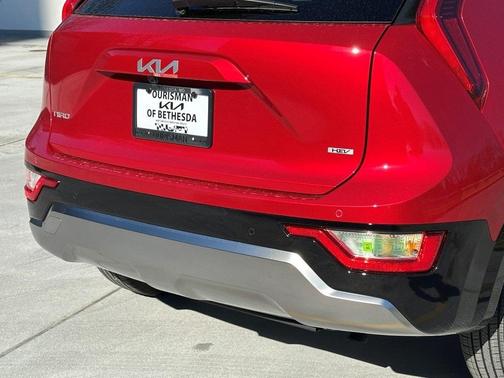 2025 Kia Niro SX
