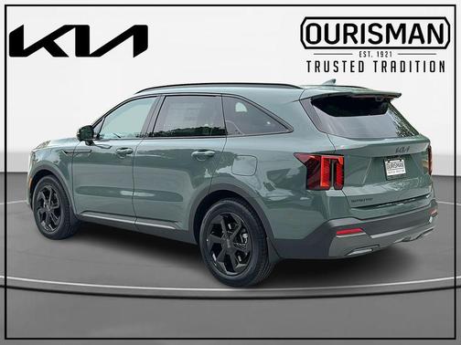 Green 2026 Kia Sorento Plug-In Hybrid X-LINE SX PRESTIGE