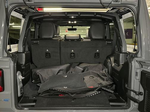 Sting Gray Clearcoat 2022 Jeep Wrangler Unlimited 4xe Sahara