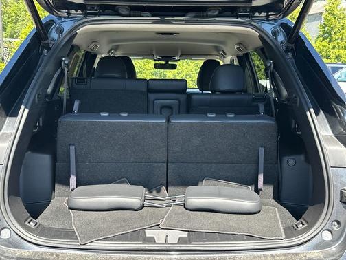 Graphite Gray / Black 2025 Mitsubishi Outlander SE