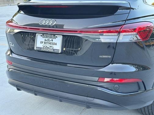 2024 Audi Q4 e-tron 55 quattro Premium