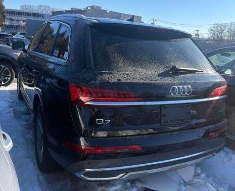 2022 Audi Q7 45 Premium