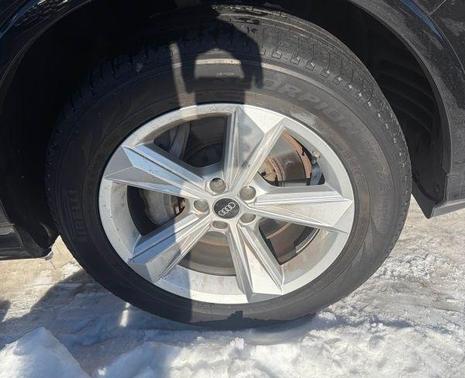 2022 Audi Q7 45 Premium