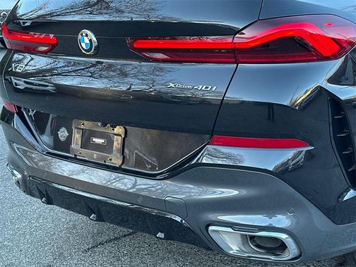 2023 BMW X6 xDrive40i