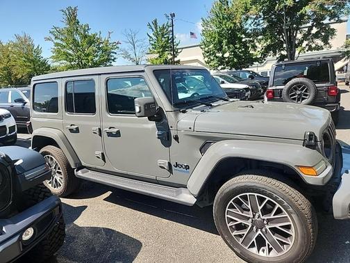 2022 Jeep Wrangler Unlimited 4xe Sahara